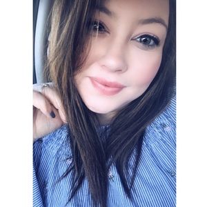 Meet your Posher, Angelica